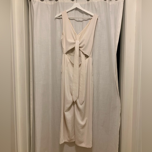 Aritzia off-white jumpsuit - Picture 8 of 10